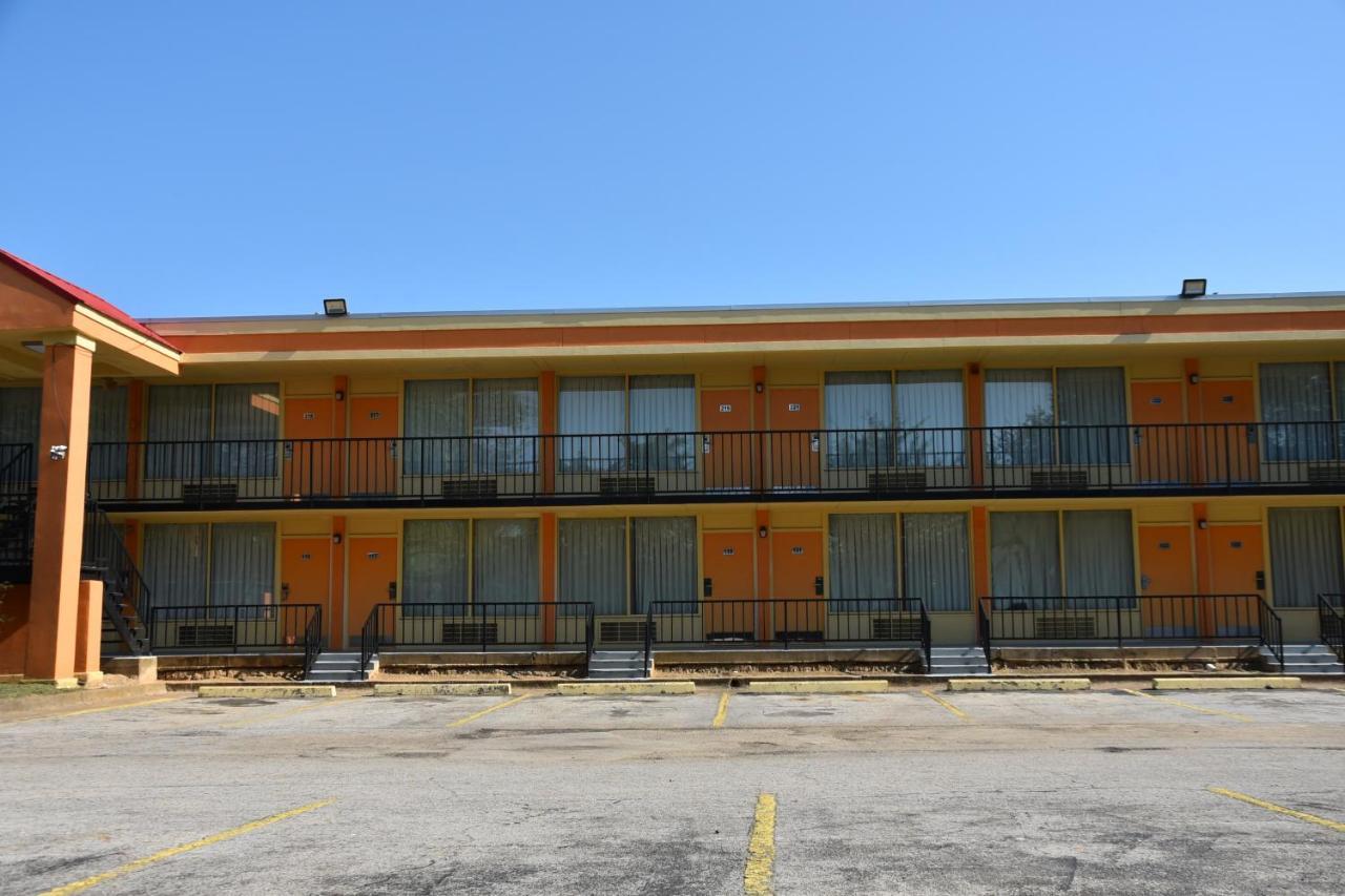 Homeplace Inn Jacksonville Exteriör bild
